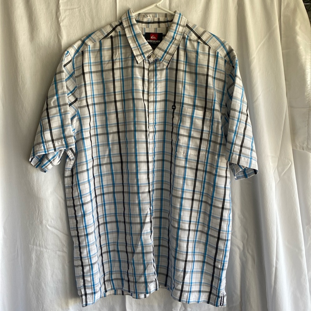 Quicksilver XL men’s button up short sleeve shirt